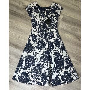 NWT Navy‎ Floral dress size XS